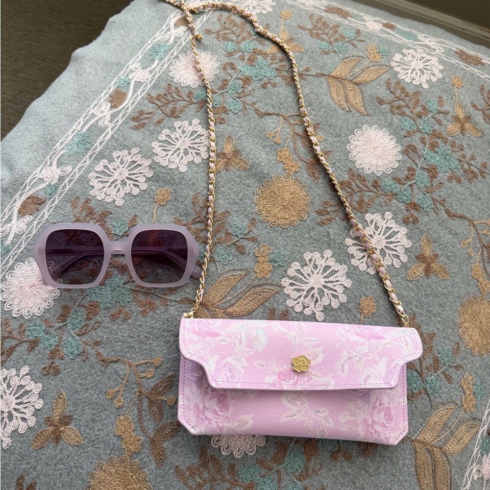 LoveShackFancy Sunglasses & Case +gift bundle